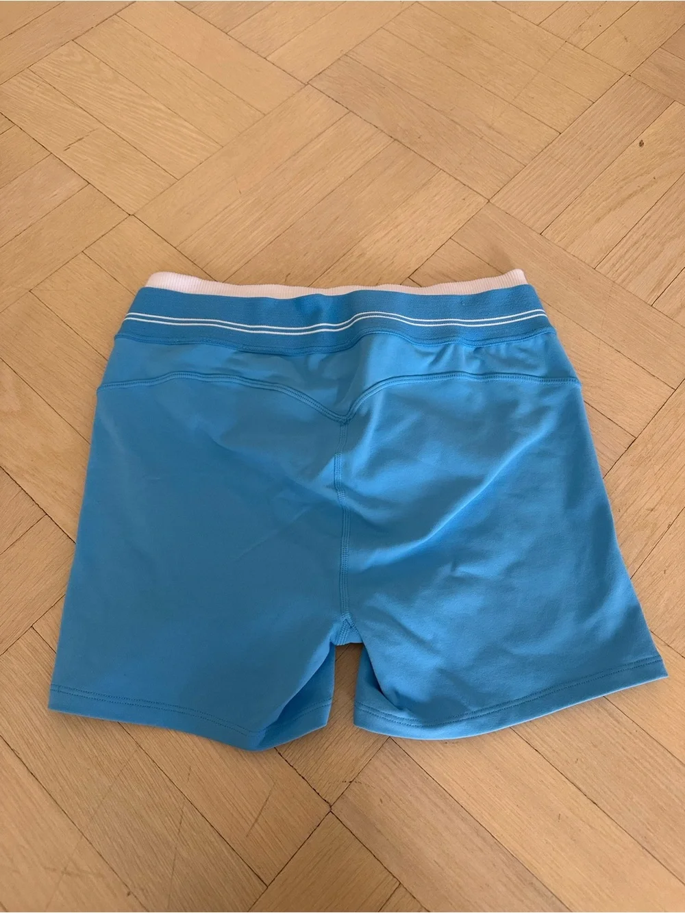 Alo Yoga Airbrush High-Waist Better Together Short Azure Blue / White Medium